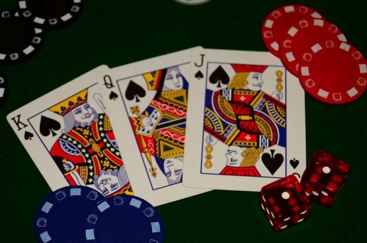3 card poker online